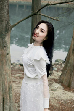 龚玥菲3d新金梅瓶未删减版本更新